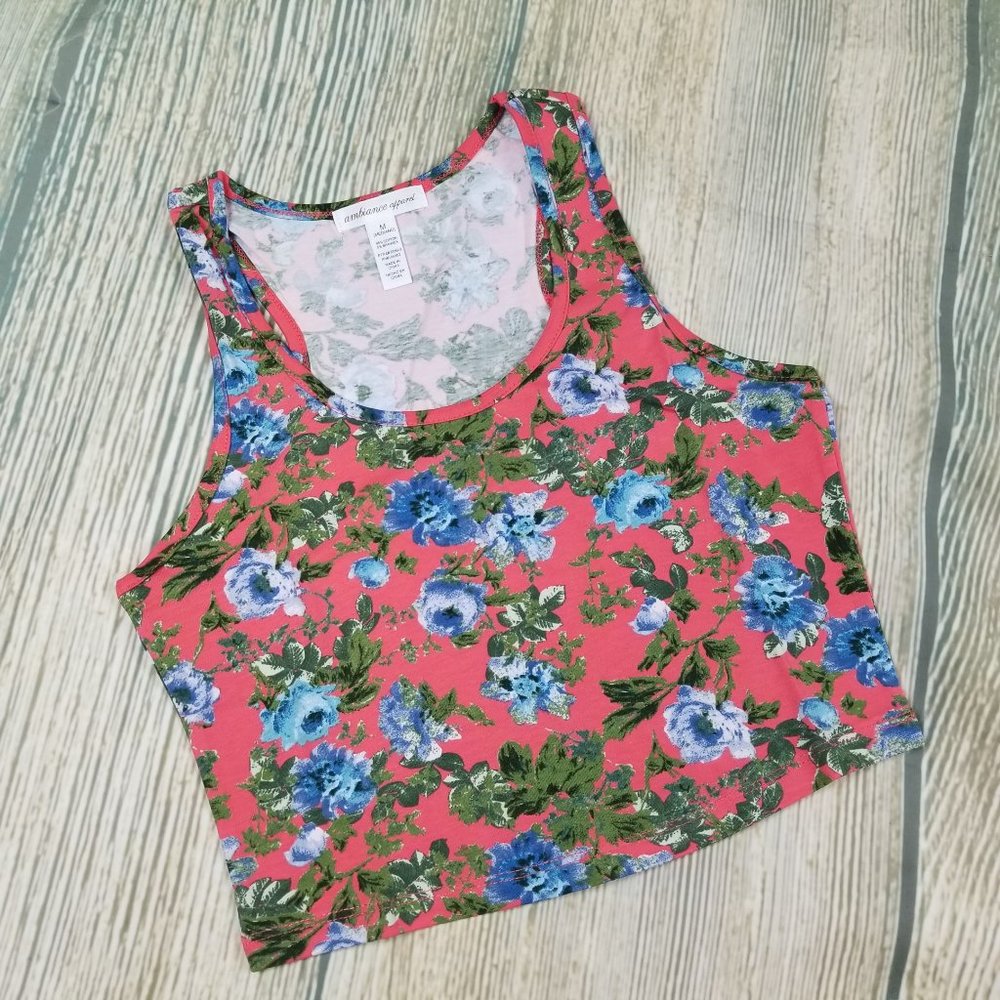 New AMBIANCE APPAREL floral print crop top